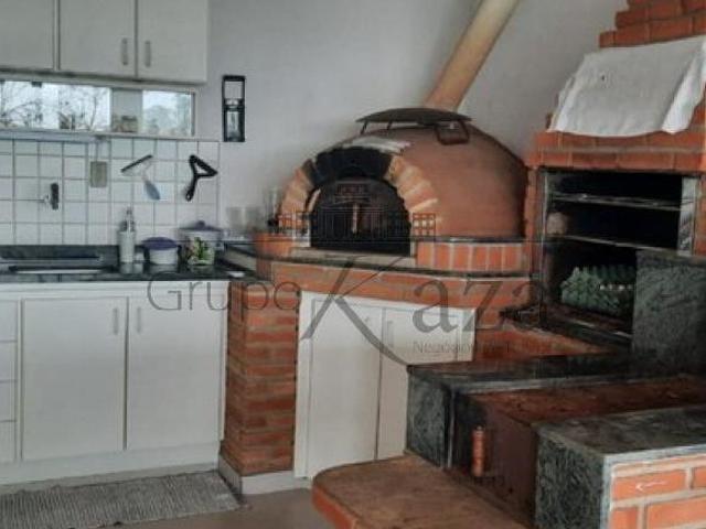 Casa Condomínio em São José dos Campos