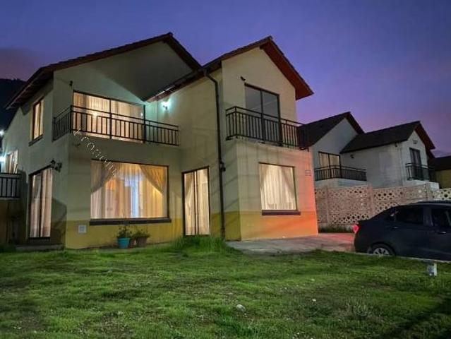 Casa condominio LOMAS DE LO AGUIRRE