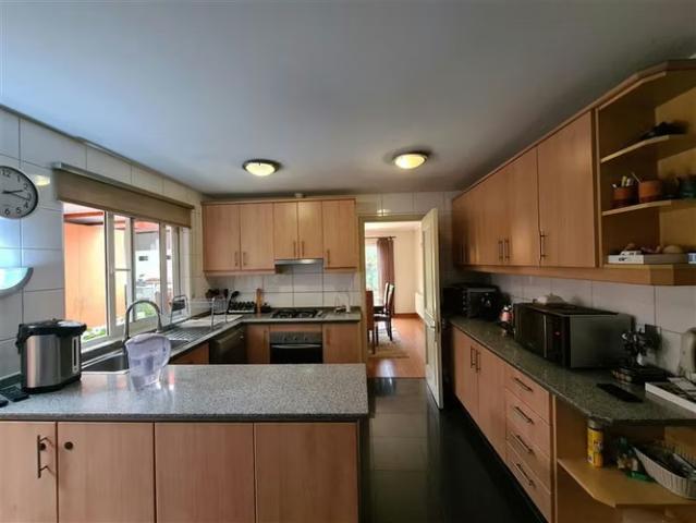 CASA condominio las flores | 4 dormitorios por 13900.00 en Colina