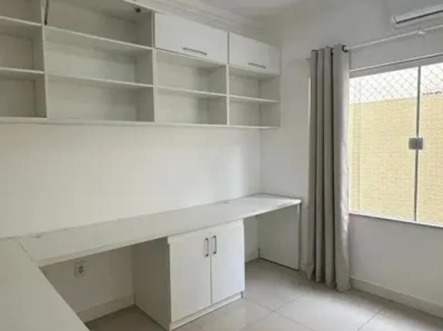 Casa condomínio na aririzal com 3 quartos sendo 1 suíte
