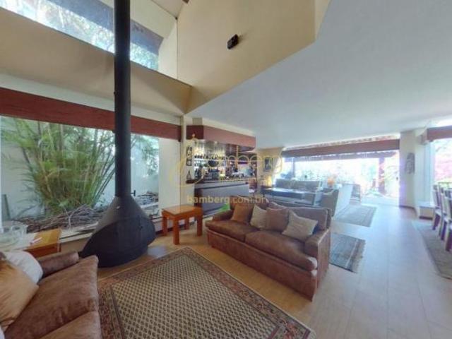 CASA CONDOMÍNIO PANAMBY VITÓRIA RÉGIA 4 QUARTOS DUAS SUÍTES 450A.U