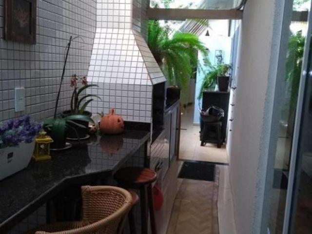 CASA CONDOMÍNIO PARQUE DAS FIGUEIRAS