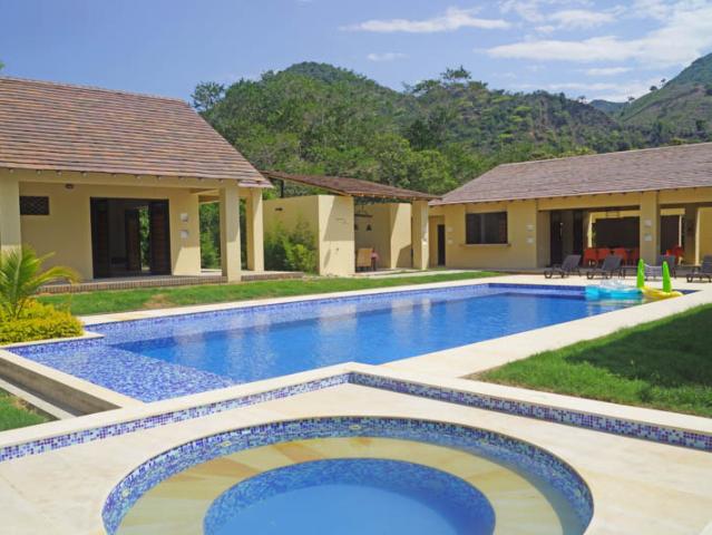 CASA Condominio PUENTE DE PIEDRA, Sin Barrio, Apulo
