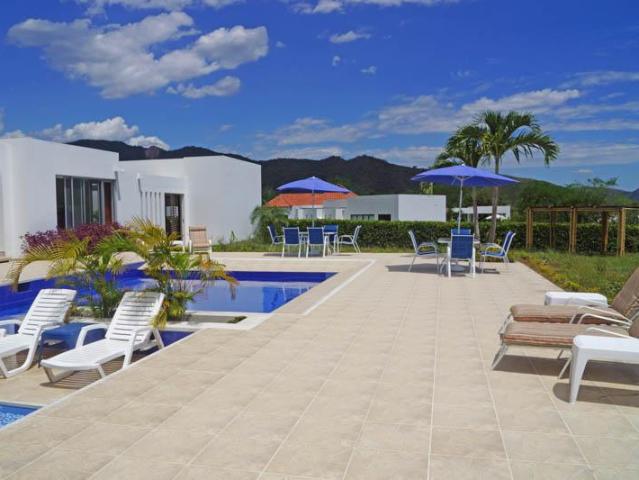 CASA Condominio VILLAS DE ORQUIDEA Casa LA CAMARGA, Sin Barrio, Apulo