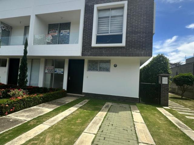 CASA CONDOMINIO ZAKURA GREEN, Lomitas, Villa Del Rosario