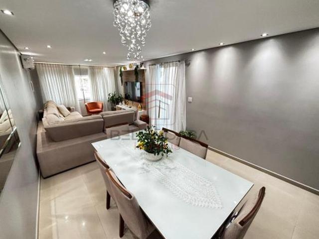 Casa condomío fechado alto padrão 3 suítes