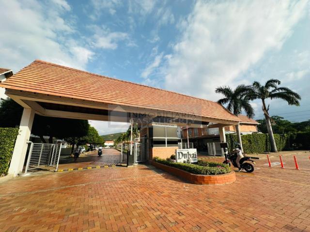 CASA CONJUNTO CERRADO DUBAI, AV 10 #46 94 CASA F5, Los Patios, Cúcuta