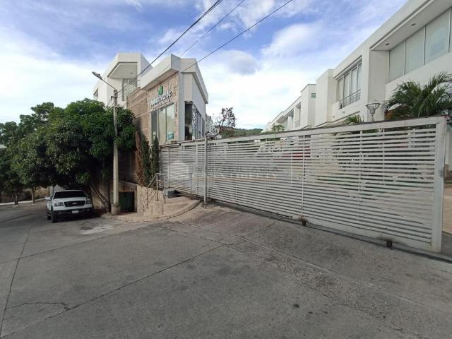 CASA CONJUNTO CERRADO MONTEVERDI CASA #6, Sin Barrio, Los Patios