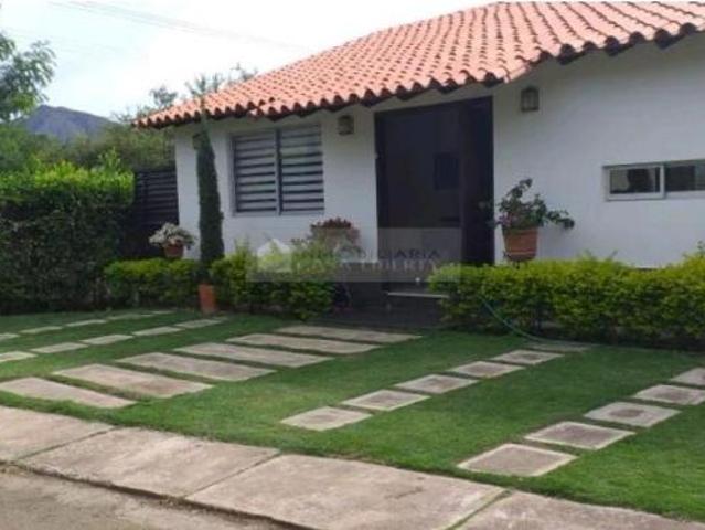 CASA CONJUNTO DESPUÉS DE LAGOS DE PALUJAN RECTA DE COROZAL, Sin Barrio, Los Patios