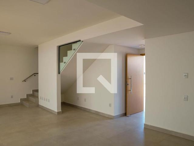 Casa, Conjunto Residencial Storil, 4 Quartos, 181 m2 Aparecida de Goiânia