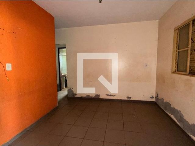 Casa, Conjunto Residencial Storil, 2 Quartos, 150 m2 Aparecida de Goiânia
