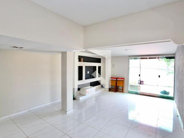 Casa, Conj. Água Branca, 2 Quartos, 80 m2 Contagem