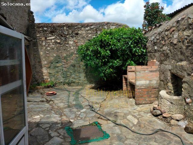 CASA CONSTRUIDA NUEVA EN EL 2003 SITUADA EN PEDROSO DE ACIM