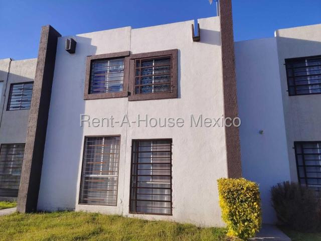 Casa Contemporanea en Renta en Ciudad Del Sol, Queretaro