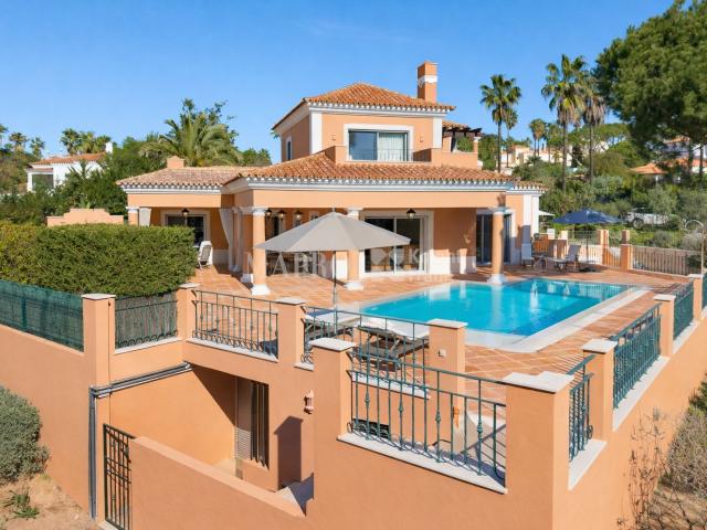 Casa Costeira Algarvia 472m² Almancil