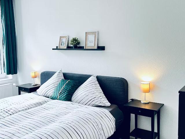CASA COZY 3 room apartment kitchen & SmartTV perfect for groups, families, and business travelers, Magdeburg Amsterdam Apartments for Rent