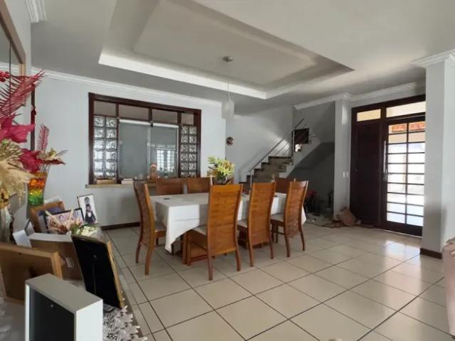 Vende se ou aluga se Casa Duplex 800m² com 4 suítes Calhau São Luís MA