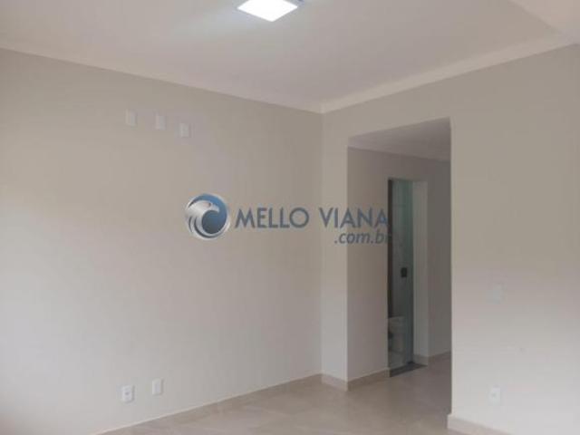 CASA DUPLEX, 2 SUÍTES, COZINHA GOURMET, GARAGEM COBERTA PARA 2 CARROS