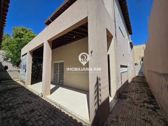 CASA DÚPLEX BAIRRO HORTO, ZONA LESTE
