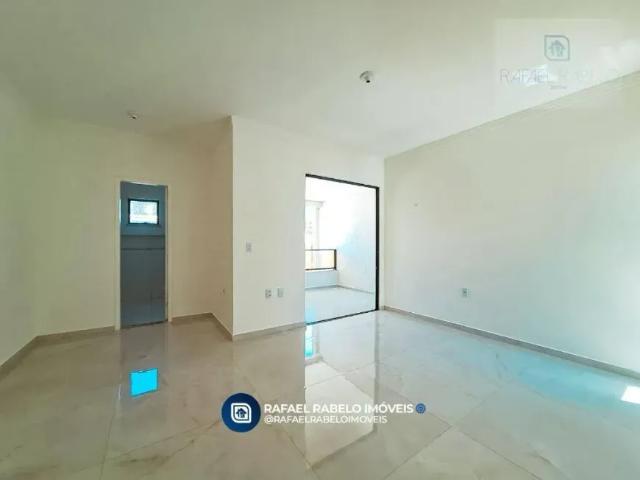 Casa duplex com 04 suítes à venda no bairro Edson Queiroz