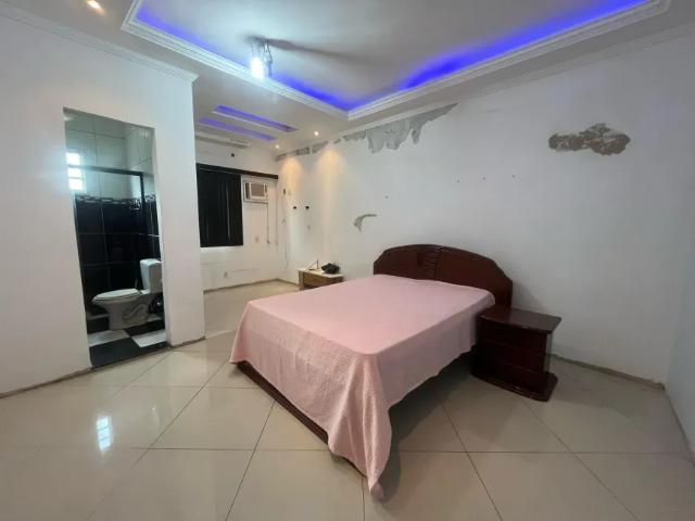 Casa Duplex com 4 dormitórios e varanda na Vila Nova Iguaçu!