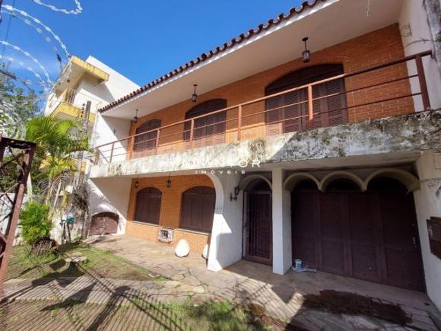 Casa Duplex com 4 Dormitórios, Sala De Estar, Sala De Jantar, 3 Banheiros, Larei