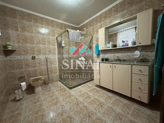 Casa duplex com 4 quartos em vaz lobo