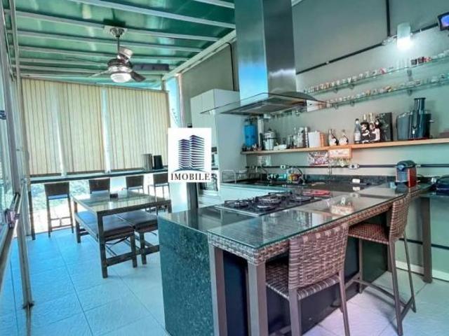 Casa Duplex com 5 quartos à venda em Belo Horizonte, no bairro Santa Lúcia