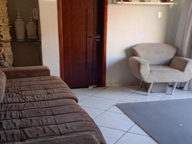 CASA DUPLEX COM: * SACADA * SALA * COZINHA * BANHEIRO * ÁREA DE SERVIÇO * MOVÉIS PLANEJADOS NO A