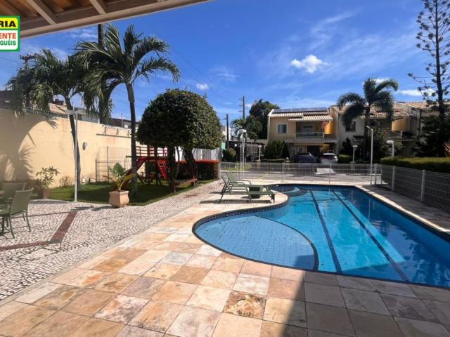 CASA DUPLEX COND. FECHADO