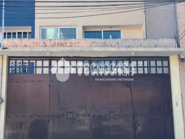 CASA DUPLEX CONMUTADOR, COL. AMPLIACION SINATEL