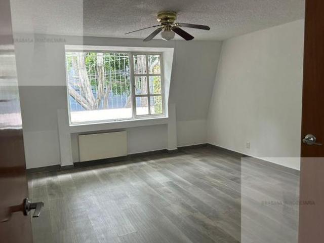 Casa duplex en venta