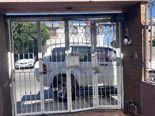 Casa Duplex en venta 2 recamaras en Lomas del Para?so 2, en planta alta