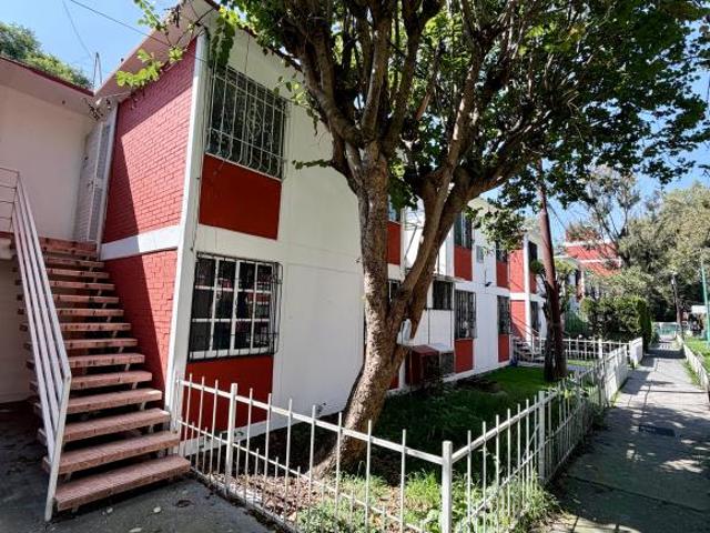 Casa Dúplex en *venta de OPORTUNIDAD* trato directo