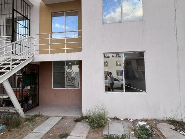 CASA DUPLEX EN VENTA EN FRACC. TORRES DORADAS