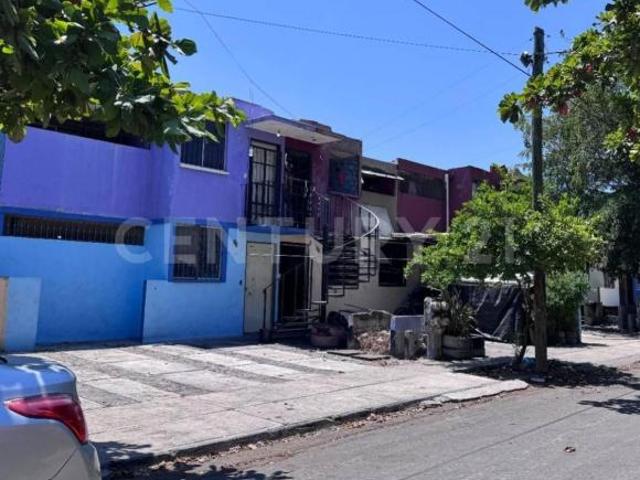 Casa duplex en Villas Coliman, Villa de Alvarez, Colima
