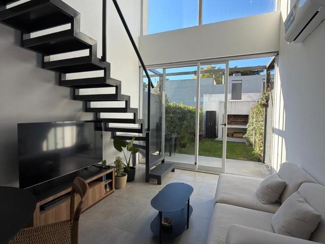 Casa Duplex en alquiler en Gonnet