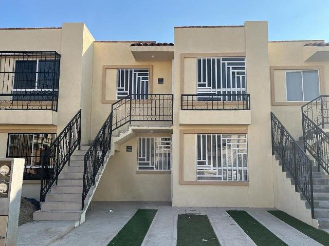 CASA DUPLEX EN RENTA PLANTA ALTA
