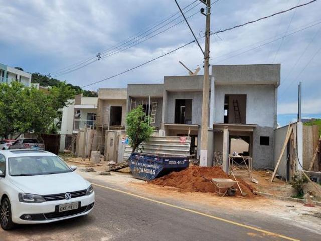 Casa Duplex geminada no bairro Recanto da Mata por R$420.000,00