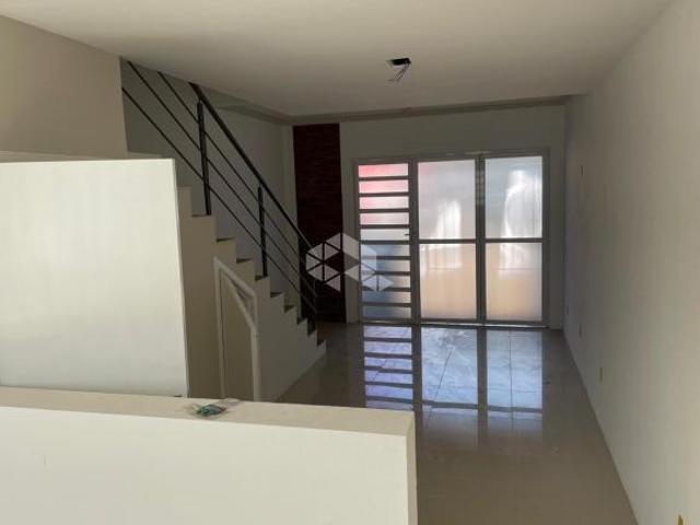 Casa Duplex nova, pronta para morar, com 02 dormitórios