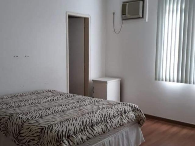 Casa duplex ótima