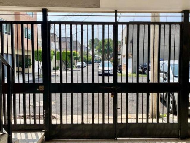 Casa Dúplex para Remodelar en Jardín Balbuena