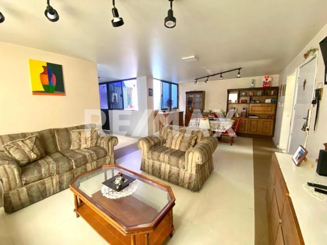 Casa Dúplex para Remodelar en Jardín Balbuena