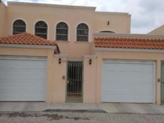 Casa Duplex Renta Las Cavas al Norte, Privado, salida a Zac