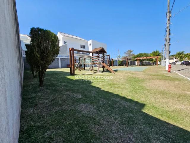 Casa Dúplex em Condomínio Fechado com 3 Quartos, Suíte e 3 Vagas