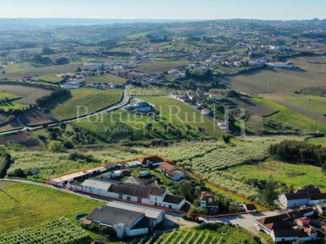 Casa da antiga quinta agricola, conjunto de construções rura. 494m² Carvalhal