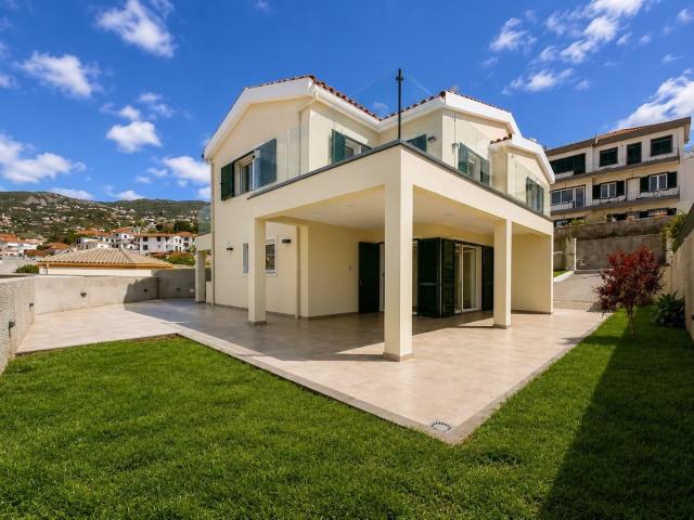 Casa da cidade com vistas fabulosas para a baía! 264m² Santa Maria Maior Funchal