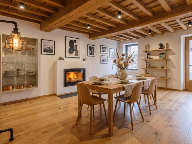 CASA DA RISTRUTTURARE CON TERRAZZA E TERRENO IN CAPRIASCA