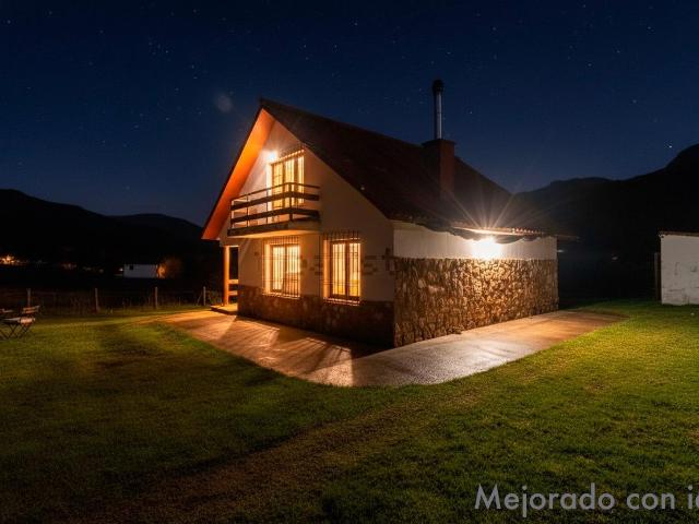 Casa de montaña autosuficiente en Vega del Pino Burón