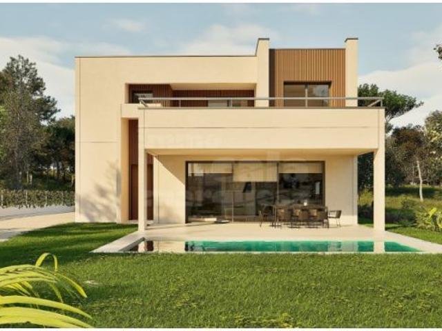 Casa de nueva construcción en Calella de Palafrugell